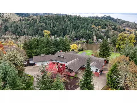 1081 Umpqua College Rd, Roseburg, OR 97470