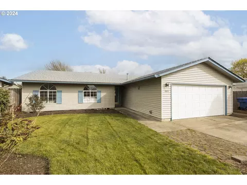 1015 Derby Ct SE, Salem, OR 97317