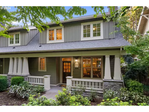 4675 Oakridge Rd, Lake Oswego, OR 97035