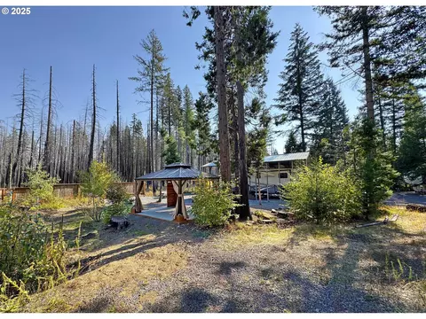 54432 Mckenzie Hwy #SPC 34, Blue River, OR 97413