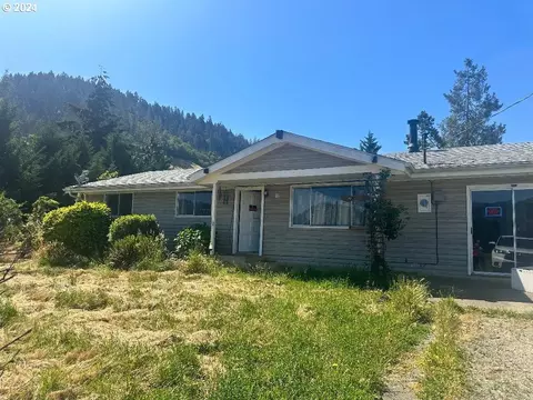 242 Celestial Way, Myrtle Creek, OR 97457