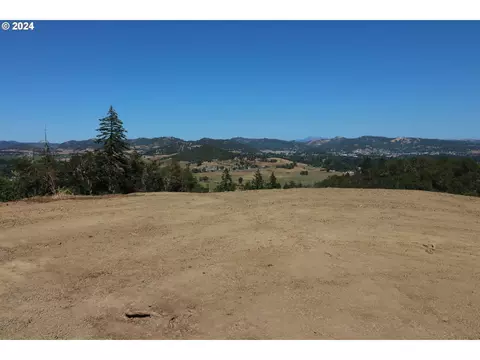 0 Leeward Ln #2, Roseburg, OR 97471