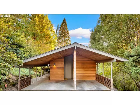 6690 SW Gable Pkwy, Portland, OR 97225