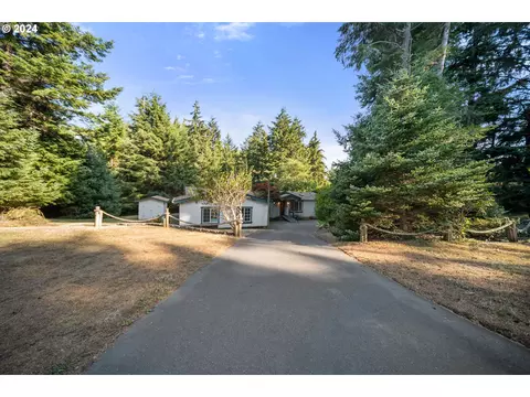 68339 Oceanic Rd, North Bend, OR 97459