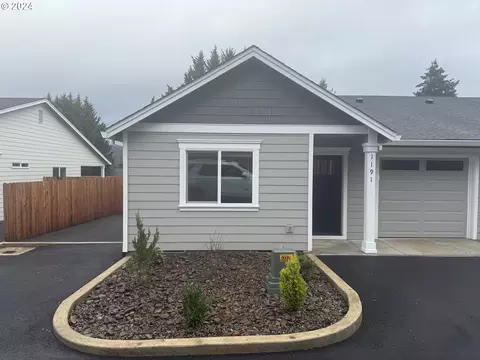 1193 48th Ave, Sweet Home, OR 97386