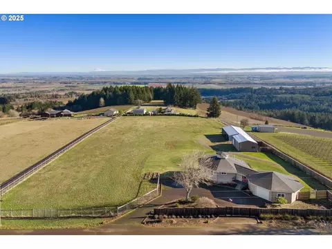 23601 SE Franquette Dr, Amity, OR 97101
