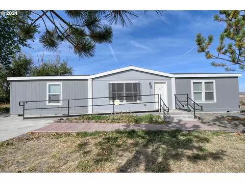 81674 Lind Rd, Hermiston, OR 97838