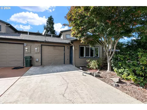 665 Pine Ct, Junction City, OR 97448