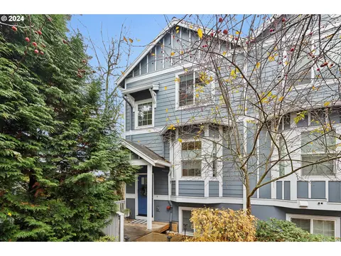 17456 SW Sellwood Ln, Beaverton, OR 97078