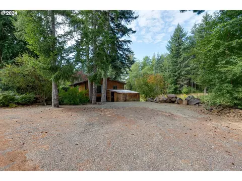 92504 Tomberg Rd, Astoria, OR 97103