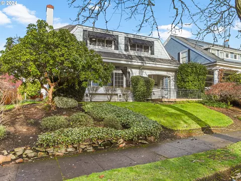 116 W 29th St, Vancouver, WA 98660