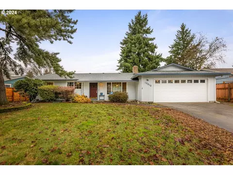 12512 NE 16th St, Vancouver, WA 98684