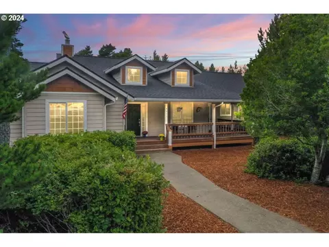 4911 Windjammer Way, Florence, OR 97439