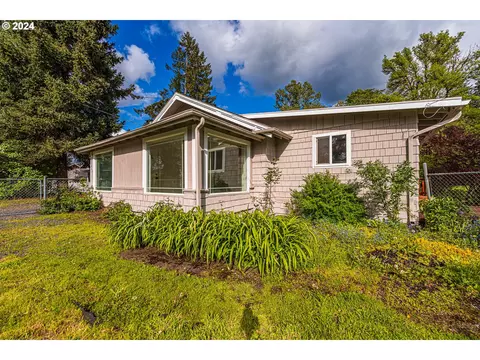 92263 Marcola Rd, Marcola, OR 97454