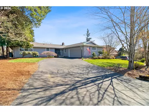 8854 SE 137th Ave, Happy Valley, OR 97086