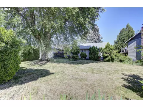9705 NW 20th Ave, Vancouver, WA 98665