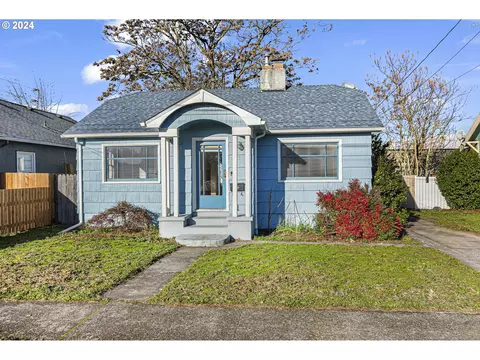 8017 SEllis St, Portland, OR 97206