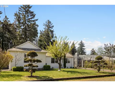 11812 SE Taylor St, Portland, OR 97216