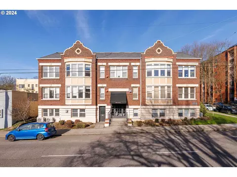 1529 SE Hawthorne Blvd #104, Portland, OR 97214