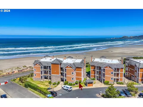 1125 NW Spring St #A-3, Newport, OR 97365
