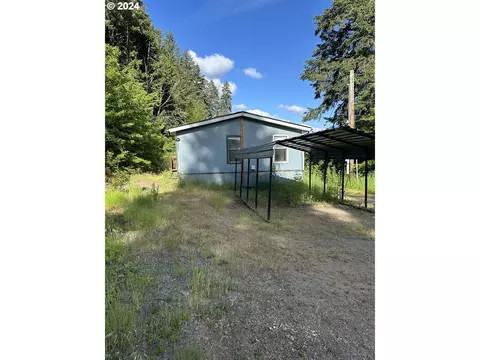 76600 Davis St, Oakridge, OR 97463