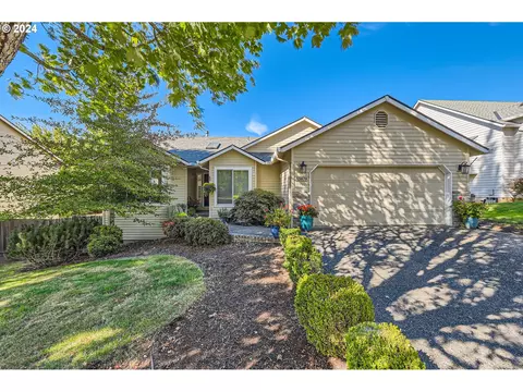 15879 SW Bowmen Ln, Sherwood, OR 97140