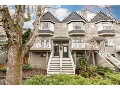 3531 S Kelly Ave, Portland, OR 97239
