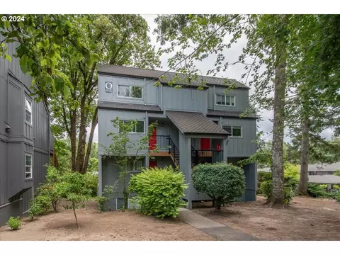 4 Touchstone #103, Lake Oswego, OR 97035
