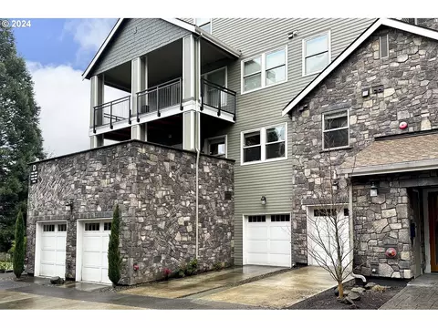 11535 SE Hawk Ledge Ln, Happy Valley, OR 97086