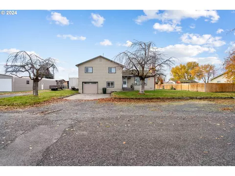 1828 Cherry St, Umatilla, OR 97882