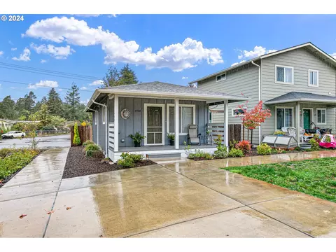 1400 Murrelet Ln, Florence, OR 97439