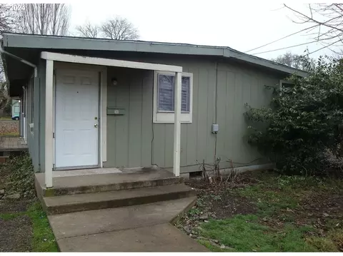 155 Hiatt St, Lebanon, OR 97355