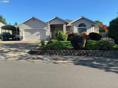 1250 NW 21st St, Albany, OR 97321