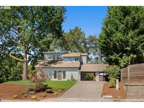 553 SE Alder Ct, Hillsboro, OR 97123