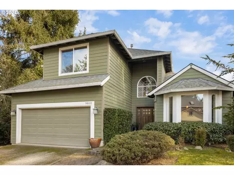 9810 SW Landau Pl, Portland, OR 97223