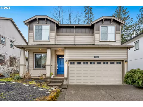 37816 Hamilton Ridge Dr, Sandy, OR 97055