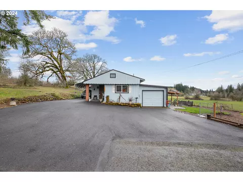 31113 S Paveletz Rd, Molalla, OR 97038