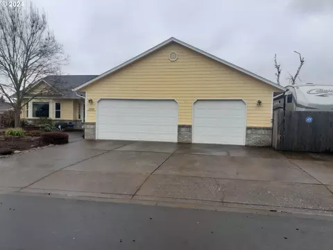 2969 Brett Loop, Eugene, OR 97404