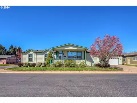 126 Chad Dr, Cottage Grove, OR 97424