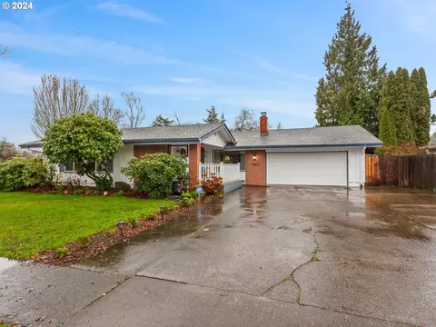3903 Rosewood St, Longview, WA 98632
