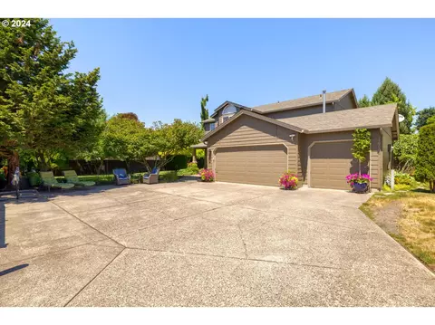 10008 NE 83rd St, Vancouver, WA 98662