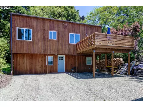 3987 S Hemlock St, Cannon Beach, OR 97110