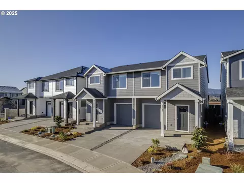 3598 Ash St, Forest Grove, OR 97116