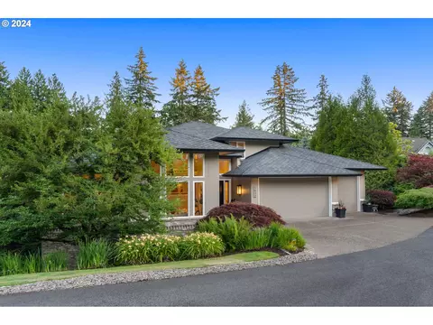1602 SW Dickinson Ln, Portland, OR 97219
