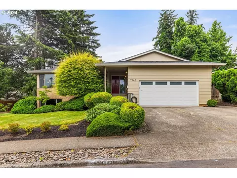 7140 Monte Verde Dr, Gladstone, OR 97027
