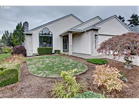 15805 NEugene St, Portland, OR 97230