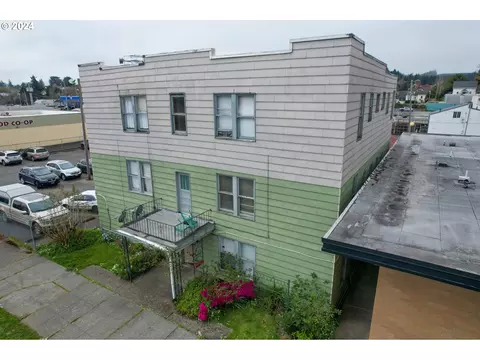 315 S 2nd St, Coos Bay, OR 97420
