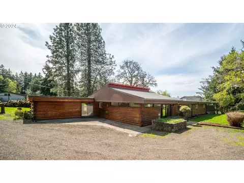 208 Oneal Rd, Kalama, WA 98625