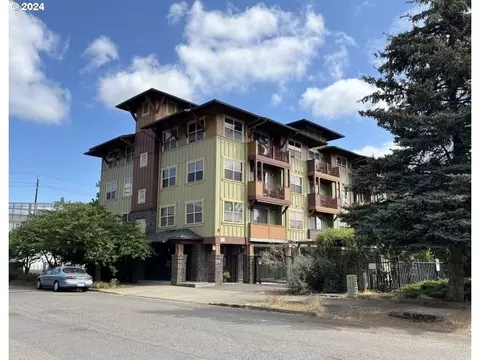 400 NE 100th Ave #208, Portland, OR 97220