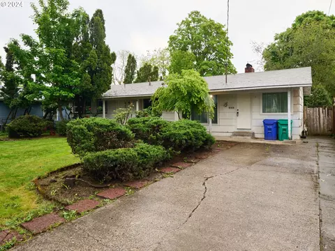 8308 SE Kelly St, Portland, OR 97266